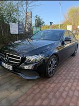 Mercedes-Benz E 220 d Autom. -