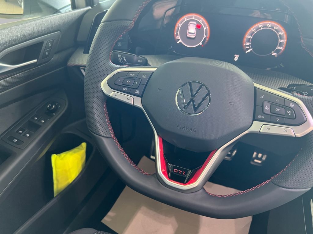 Fahrzeugabbildung Volkswagen Golf 2.0 TSI ODA, DB/CD, CDV, CG, CGV)PF DSG GTI