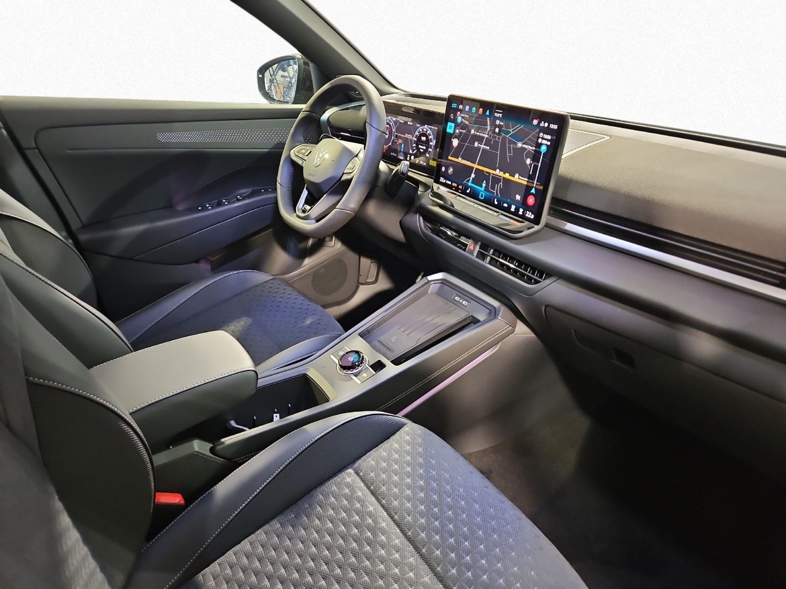 Volkswagen T-Roc - Bild 16