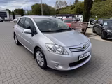 Toyota Auris 2.0 D-4D - SHZ - AHK - Toyota Auris mit Diesel-Antrieb: 2.0