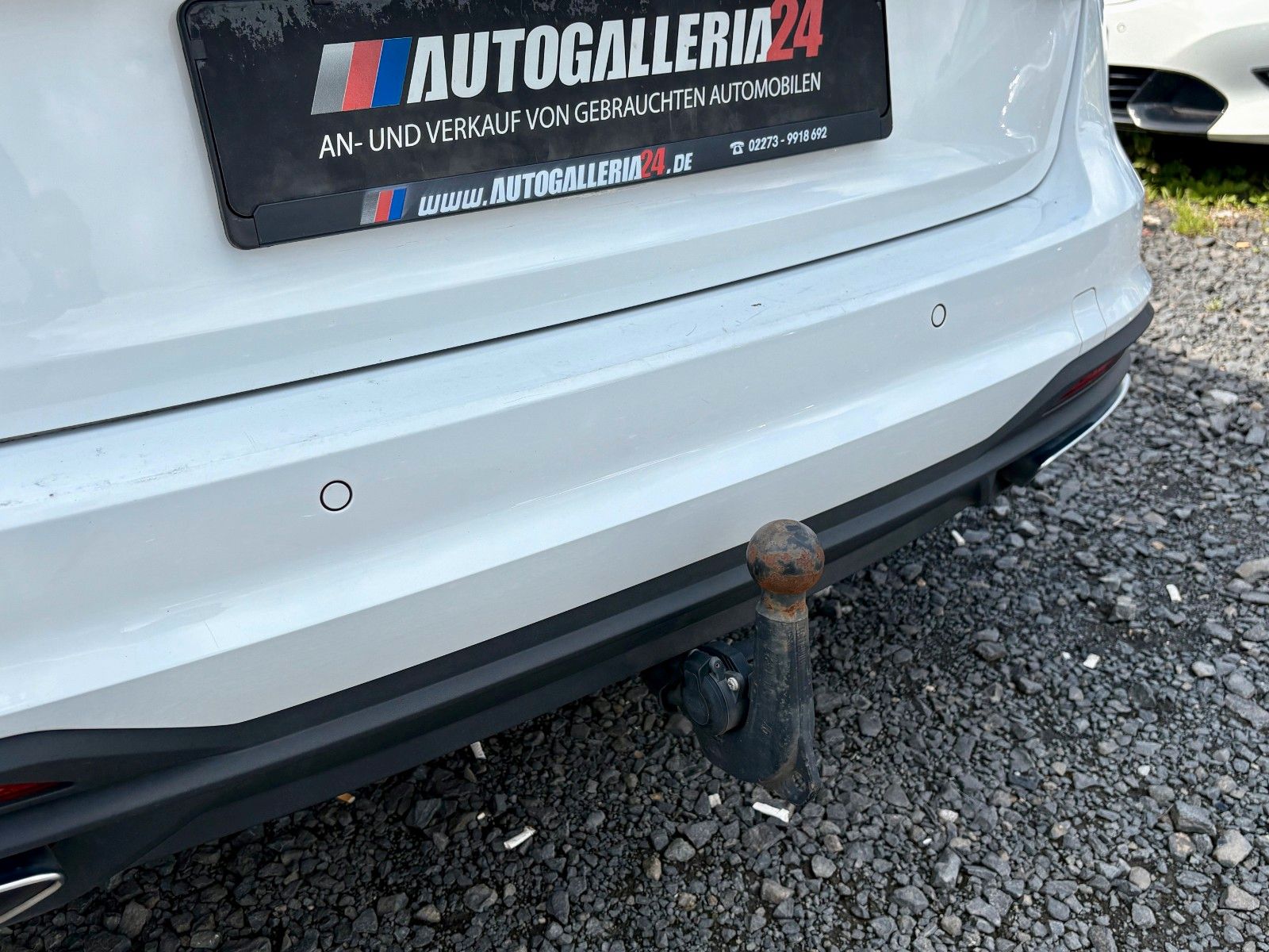 Fahrzeugabbildung Audi A4 Avant 35 TDI basis Navi AHK 1.HAND LED SPORTS