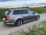 Volkswagen Golf 7R Variant, ACC, Pano, Sportfahrwerk 19"  - Volkswagen Golf: 7 Variant