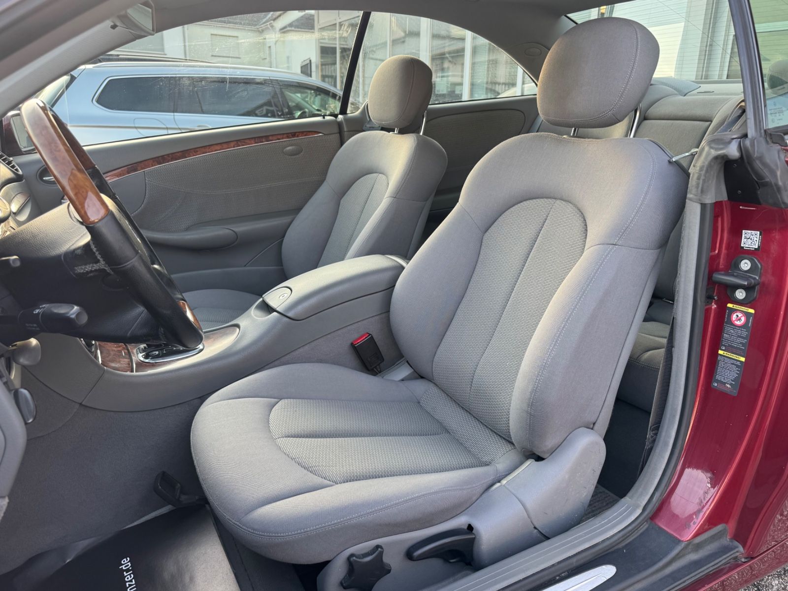 Fahrzeugabbildung Mercedes-Benz CLK 200 Kompressor Coupe/Elegance/S-Dach/SHZ/