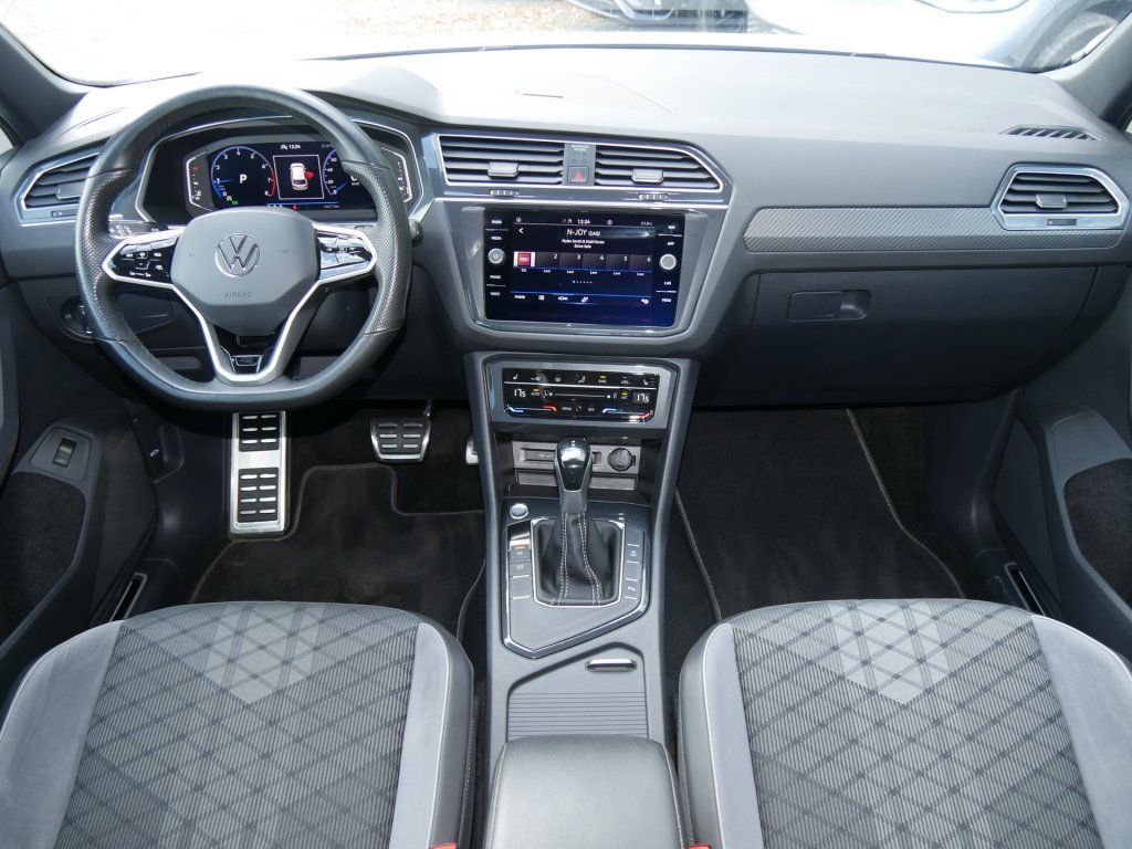 Volkswagen Tiguan 1.5 TSI R-Line LED DigCockpit CAM ACC PDC foto 5