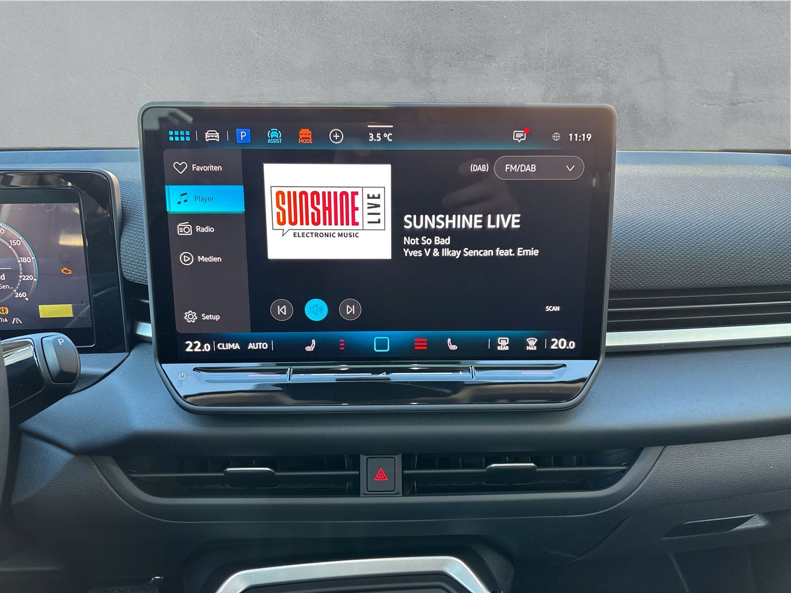 Fahrzeugabbildung Volkswagen T-Roc Style 1.5 eTSI 110kw 7-Gang DSG WR