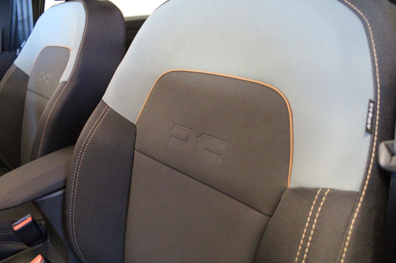 Fahrzeugabbildung Dacia Jogger Hybrid 155 Extreme 5-Sitzer MY 2026