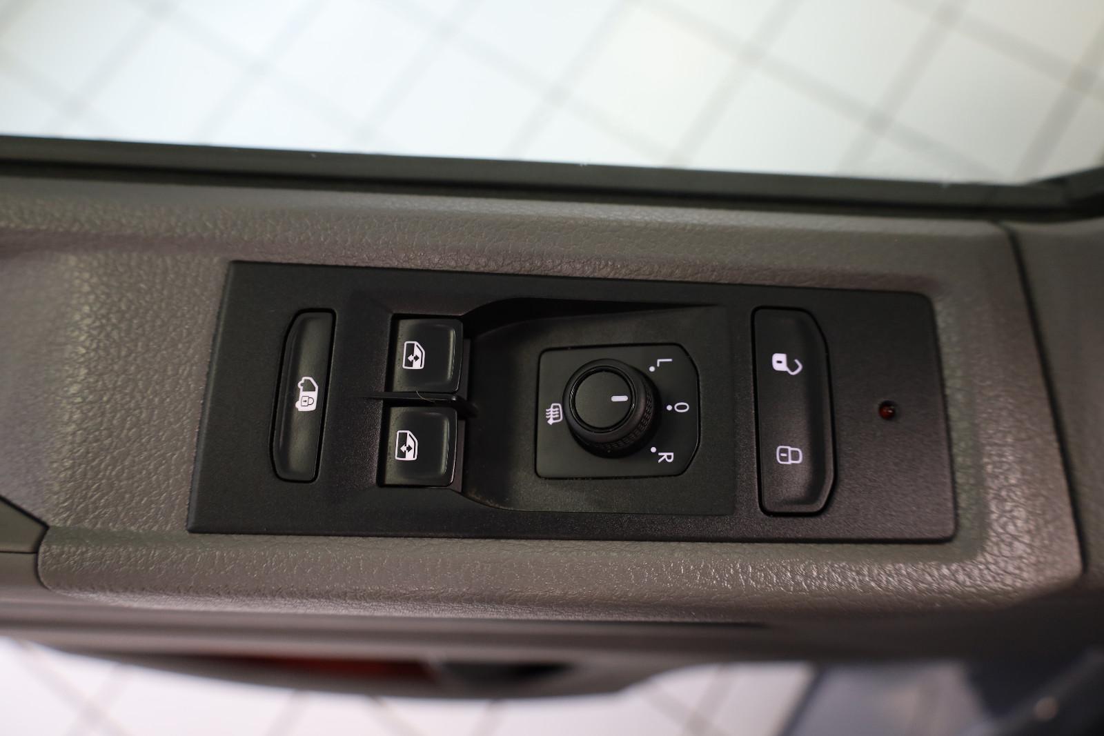 Volkswagen T6.1 Transporter |AHK|APP|PDC|TEMP|NAVI|RFK|KLIM