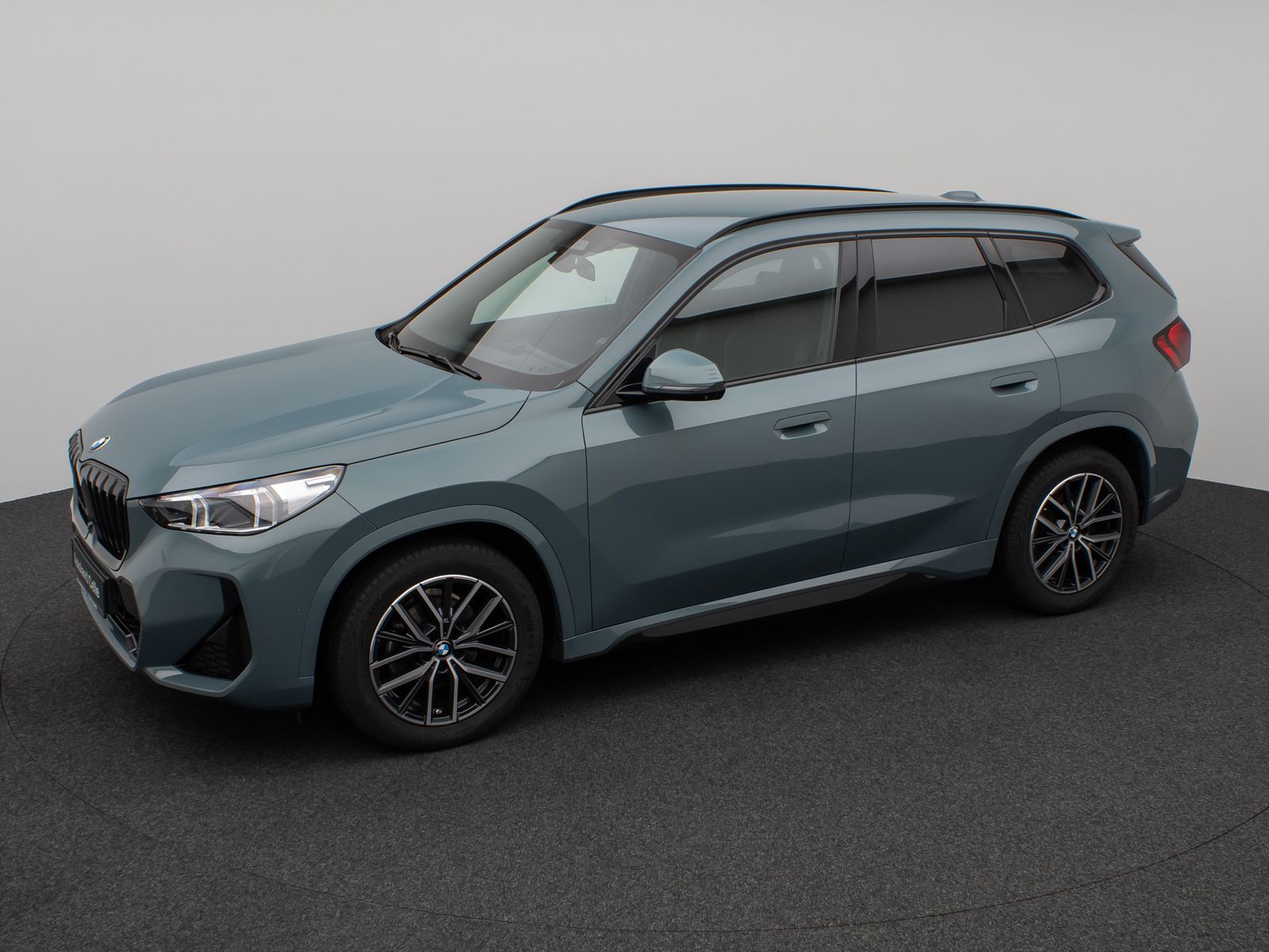 Fahrzeugabbildung BMW X1 xD20d M Sport 360°HUD DAB AHK Komfort ACC