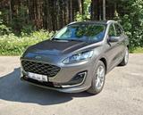 Ford Kuga 1.5 EcoBoost 150PS Vignale AHK Navi SHZ uvm