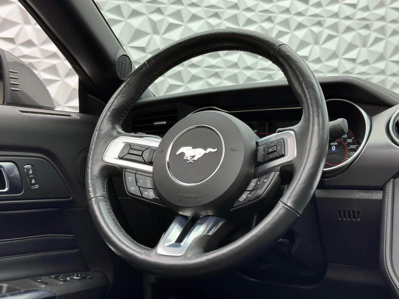 Fahrzeugabbildung Ford GT 5.0 CONVERTIBLE/B&O/KLAPPEN-AGA/55YEARS-EDIT