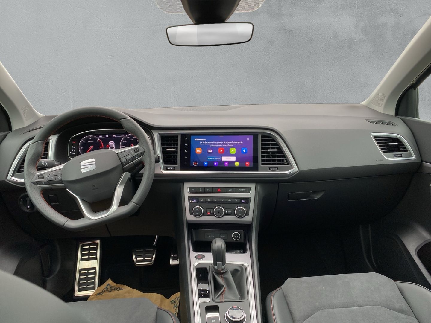 Fahrzeugabbildung SEAT Ateca FR 4Drive 2.0 TDI*NAVI*PANO*AHK*SHZ*DCC*