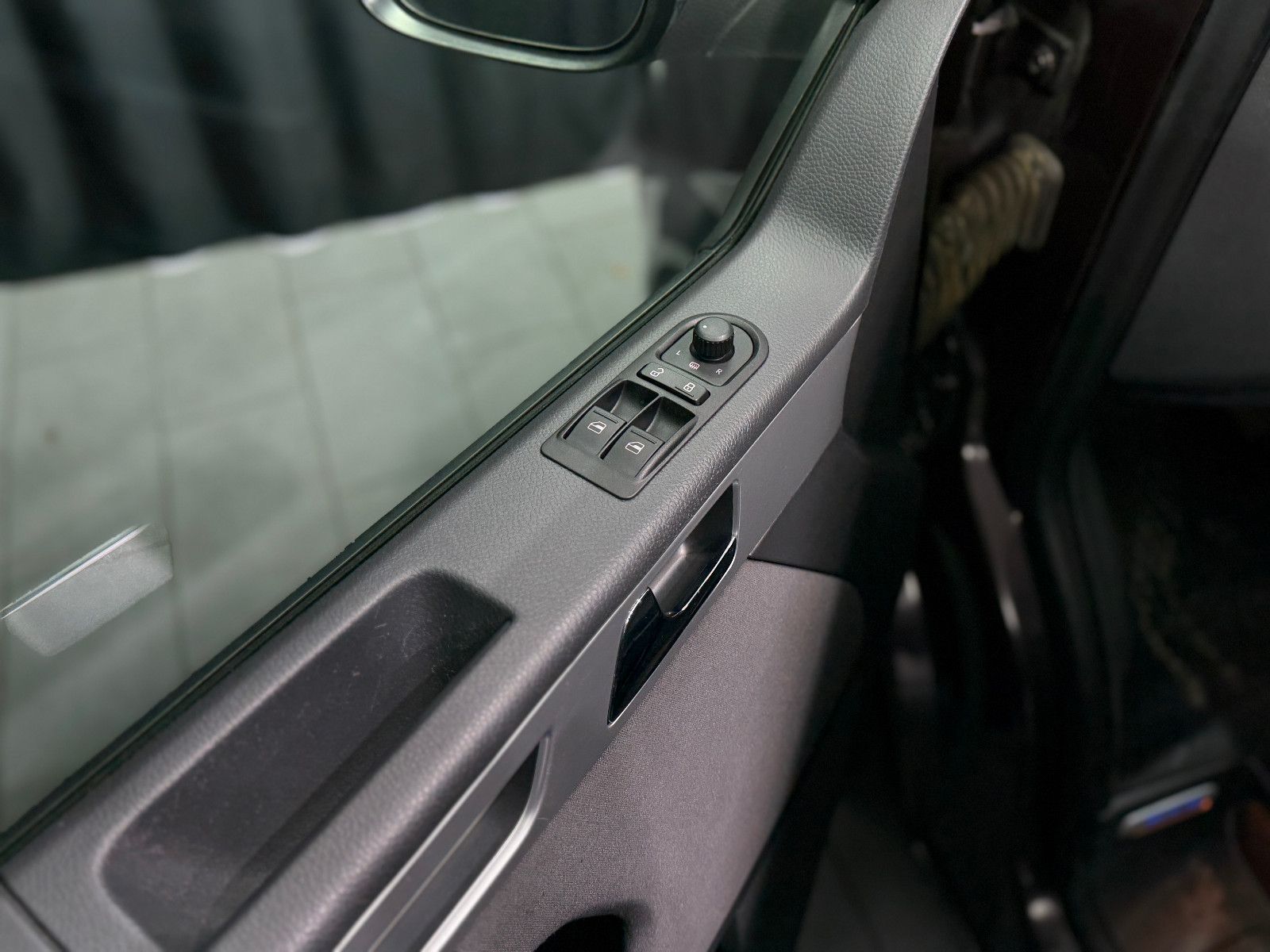 Fahrzeugabbildung Volkswagen Volkswagen T5 Multivan Comfortline 4Motion