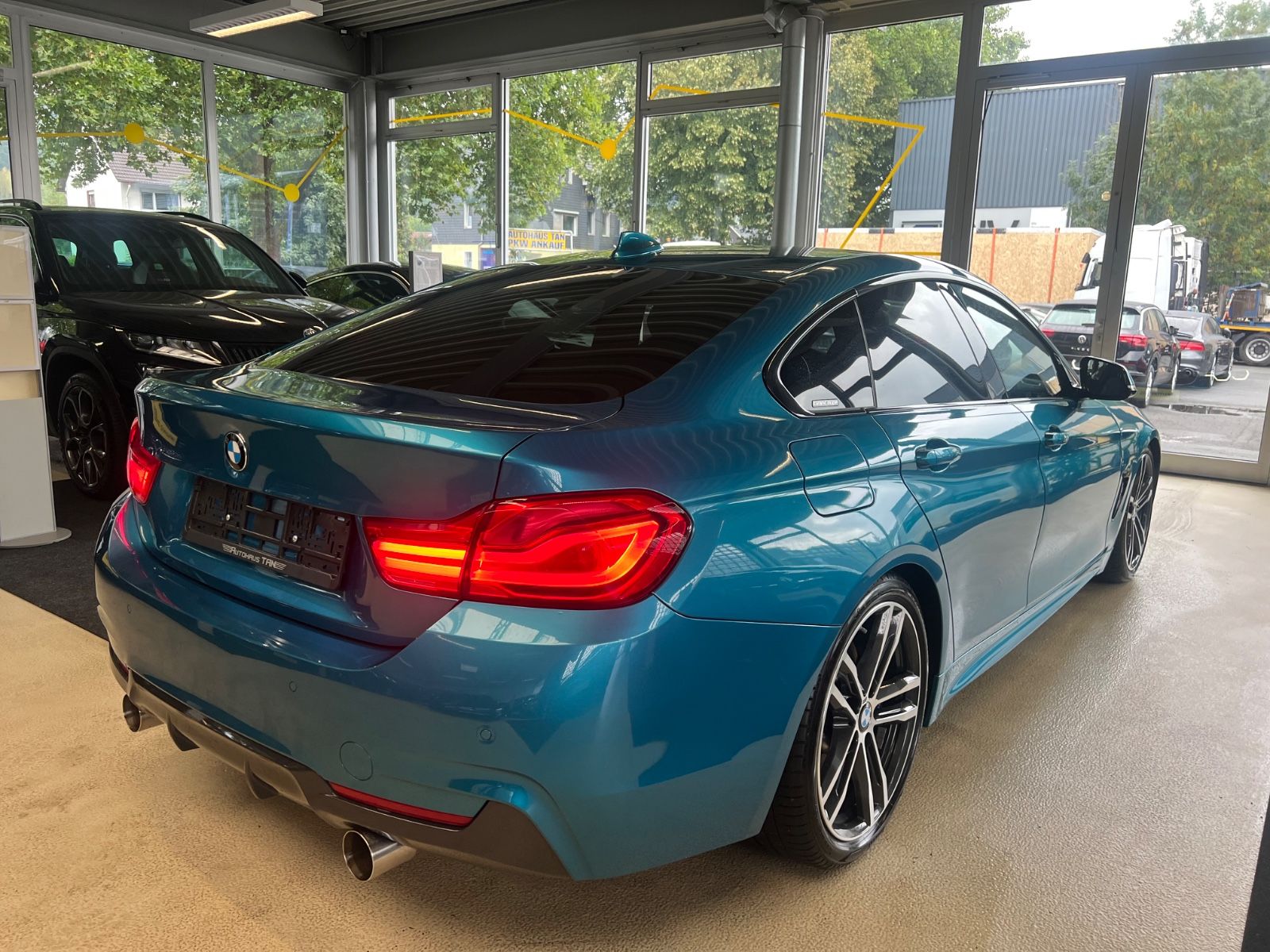 Fahrzeugabbildung BMW 4 Gran Coupe 430 i M Sport*Rocksblau