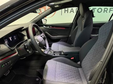 Fahrzeugverkauf 13 Skoda Octavia Combi 1.5 TSI Sportline Matrix AHK