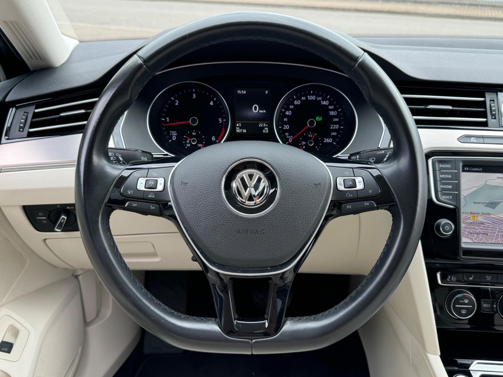 Volkswagen Passat 2.0 TDI 4M DSG Highline *PANO*ACC*360°*