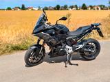 BMW F900XR 4 Pakete Notruf RDC Spoiler viel Zubehör - Offers matching your search criteria