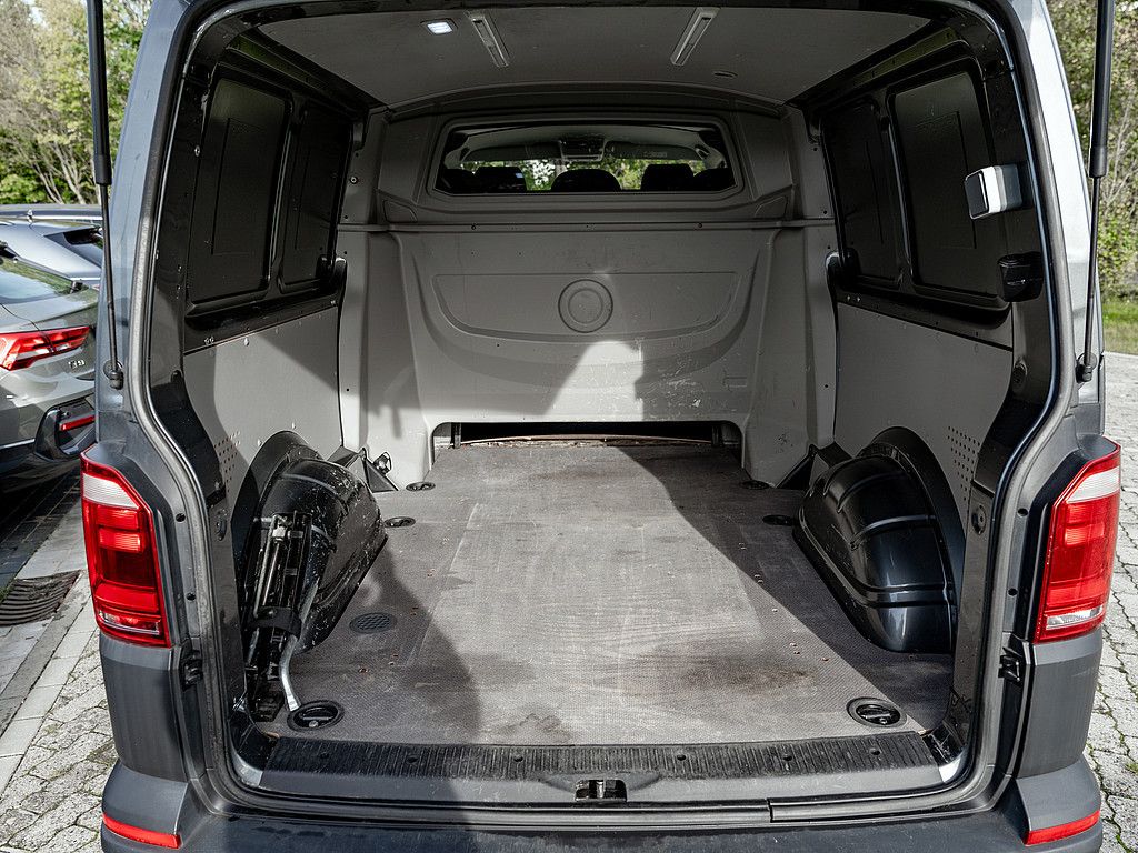 Fahrzeugabbildung Volkswagen T6 Transporter Kasten 2.0 TDI Plus Trendline AHK