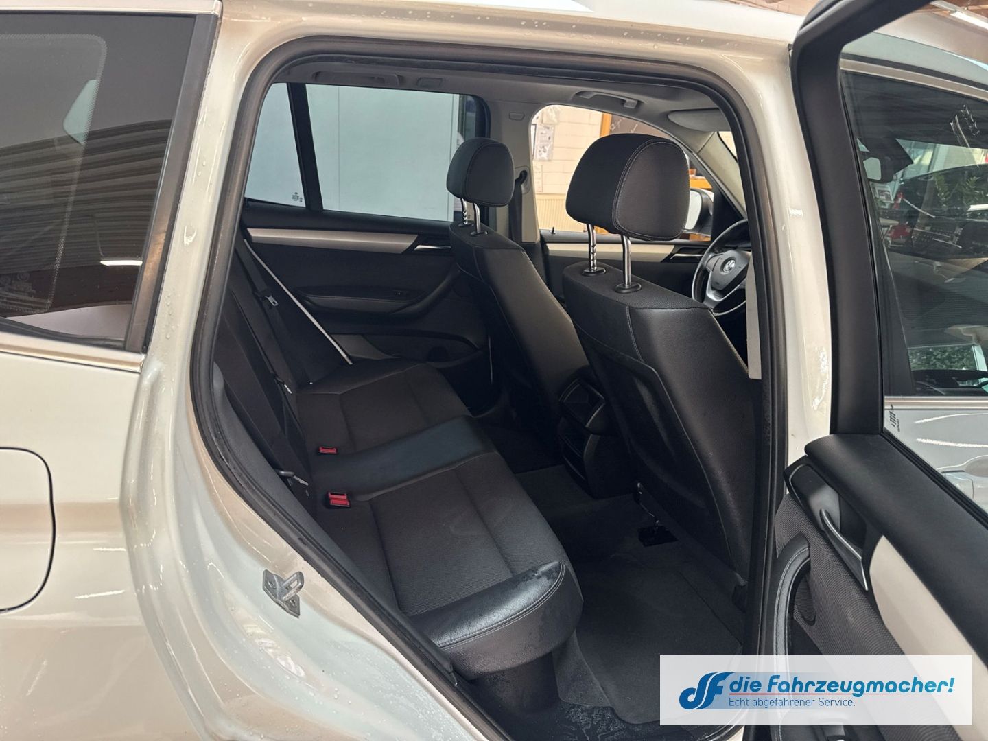 Fahrzeugabbildung BMW X3 xDrive 30d  El. Panodach Bi-Xenon *EXPORT