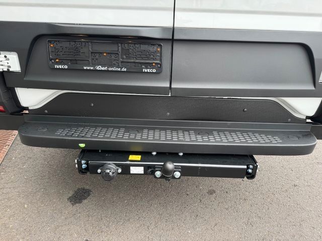 Fahrzeugabbildung Iveco Daily 70C21