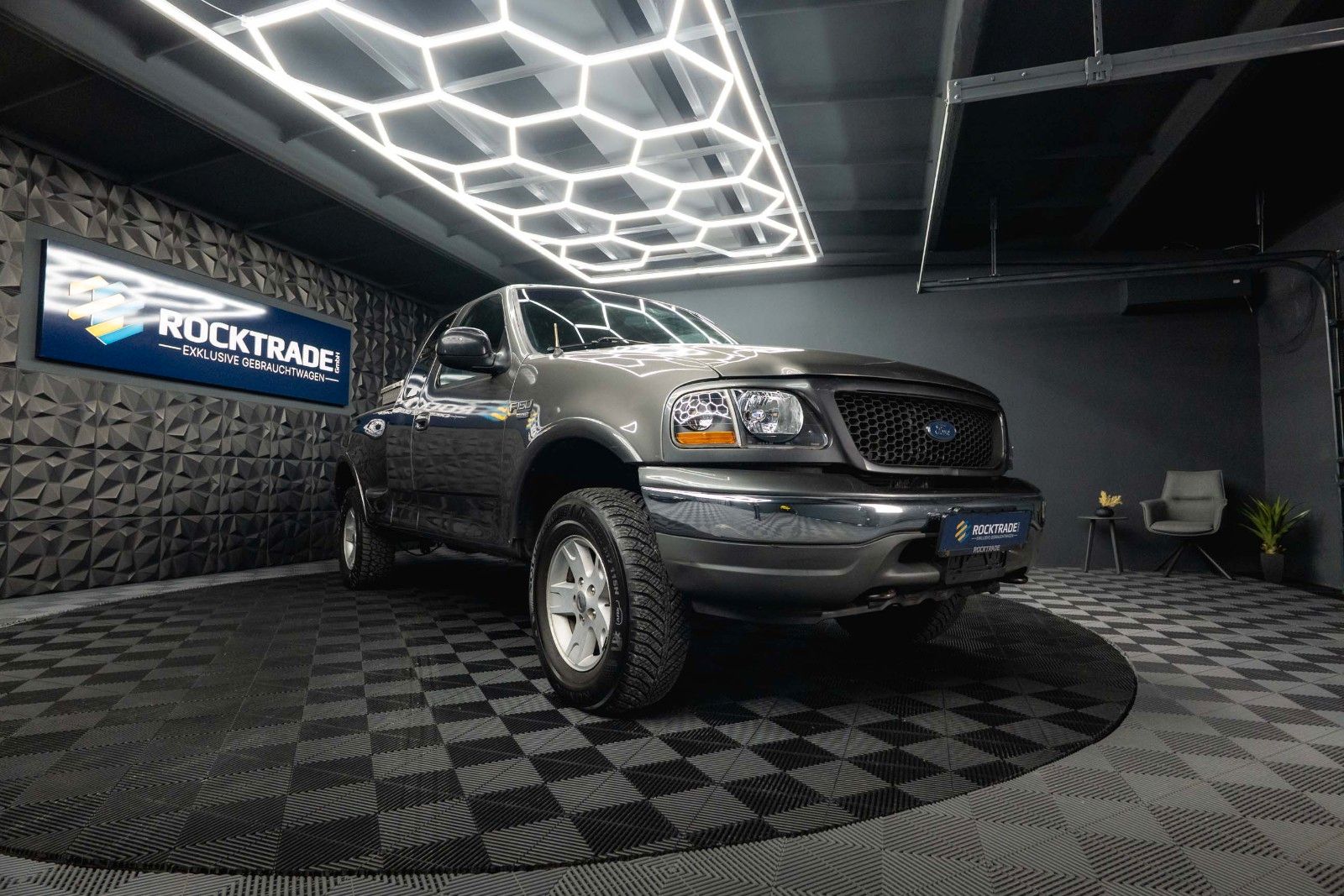 Fahrzeugabbildung Ford F150 5.4L V8 4x4 Triton SuperCab *LKW*AHK 3000kg