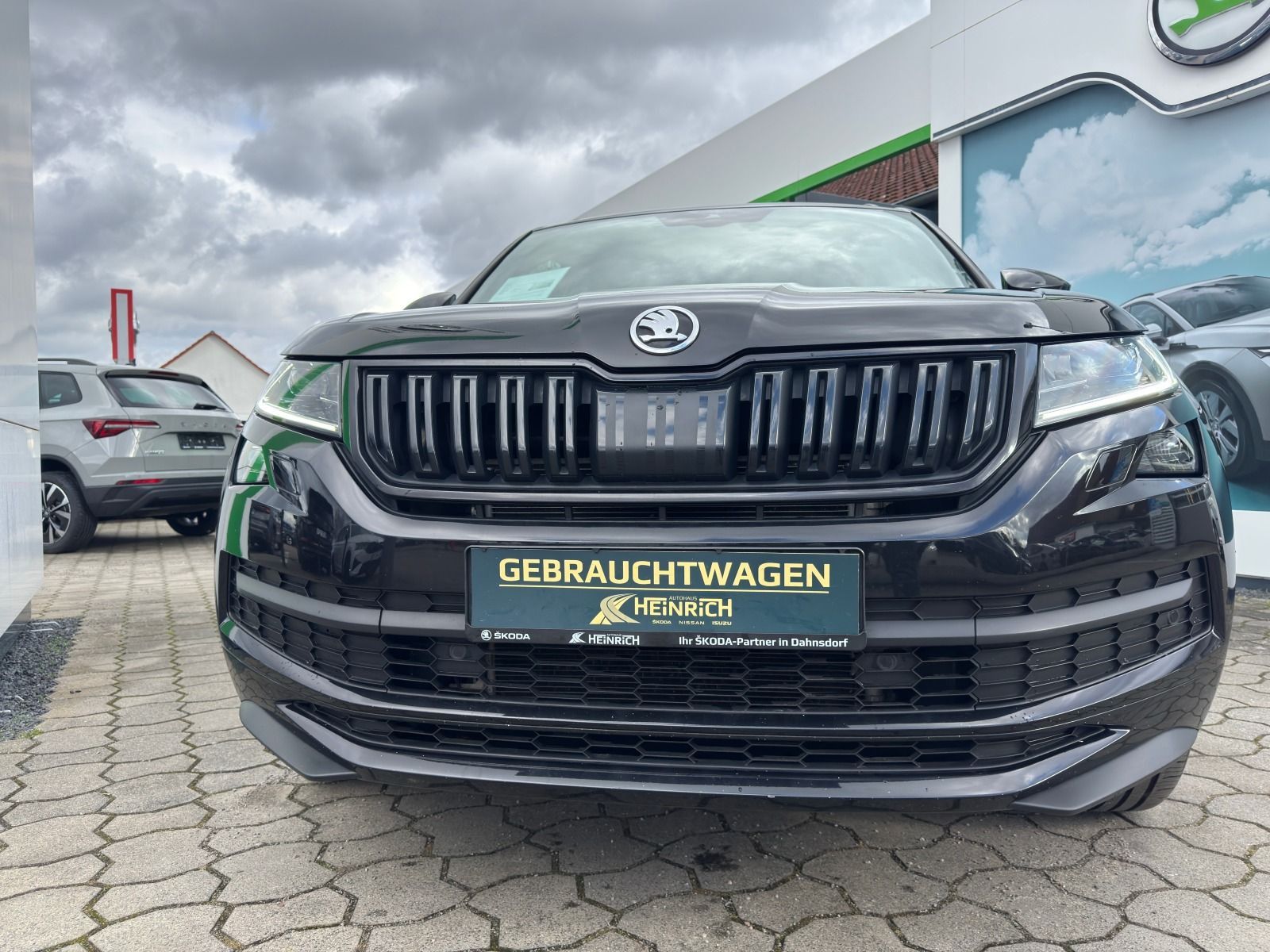 Fahrzeugabbildung SKODA Kodiaq Sportline 4x4*RFK*AHK*eHeck