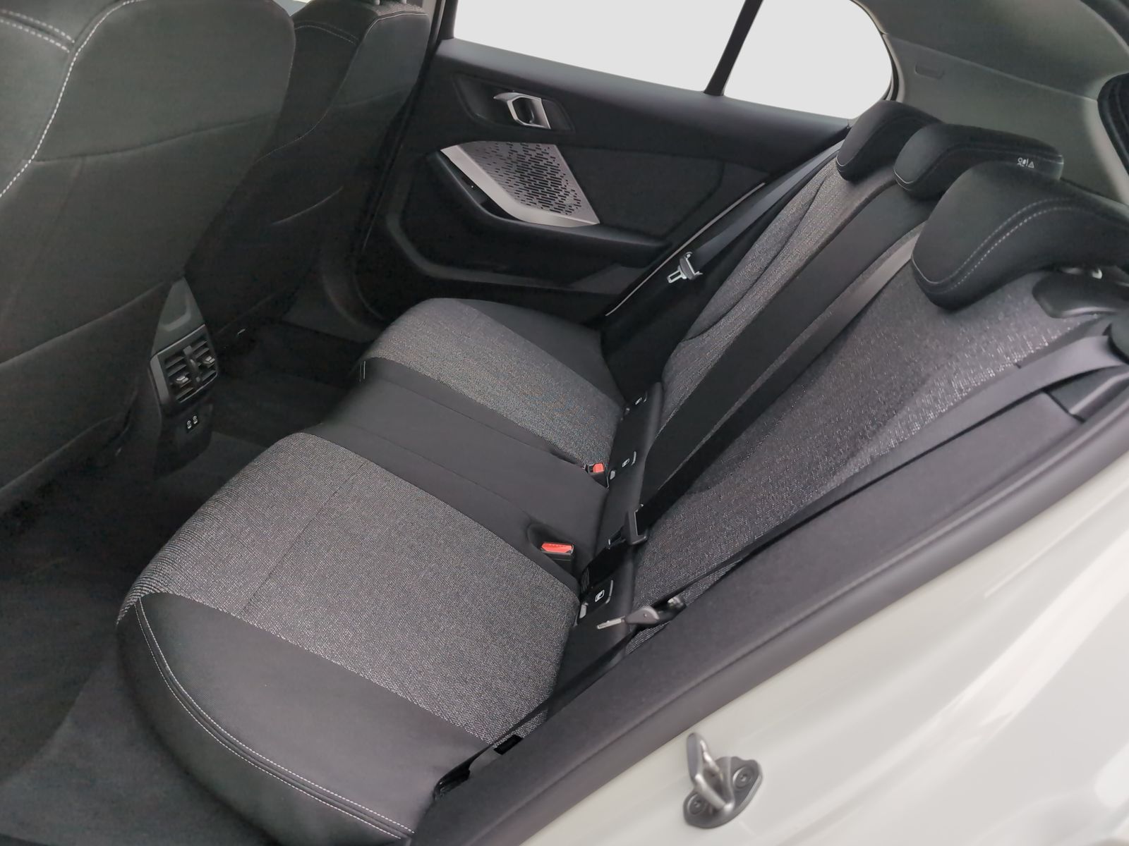 BMW 118 - Bild 9