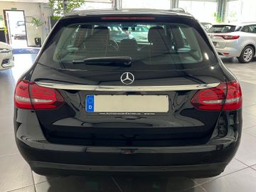 Mercedes C 200 - 5