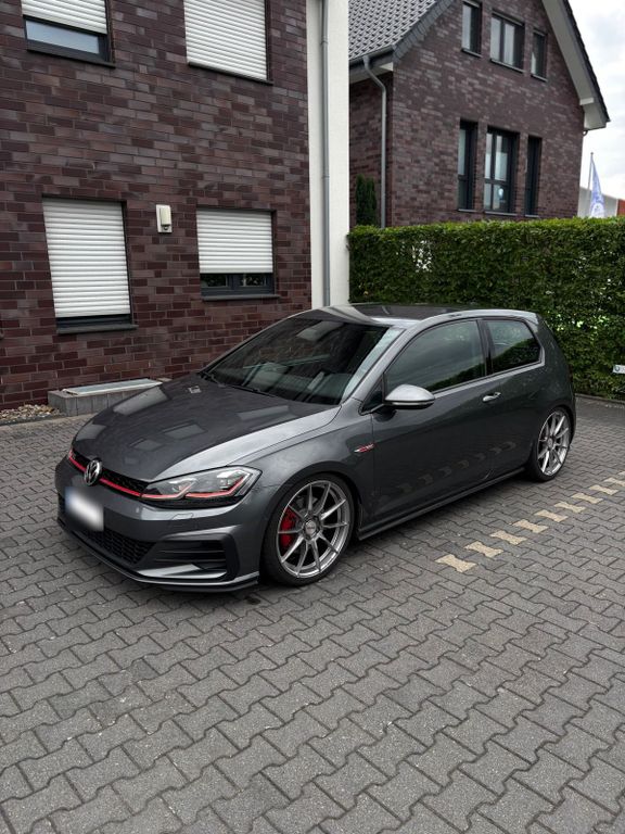 Image of Volkswagen Golf