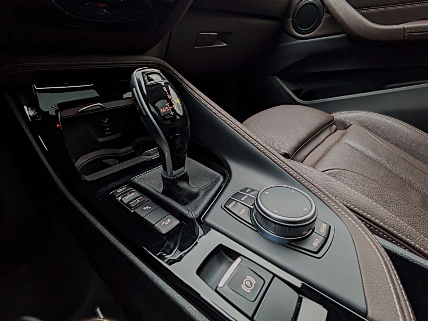 Fahrzeugabbildung BMW X1 XDRIVE 20i M SPORT LEDER PANO ACC NAVI-PL LED