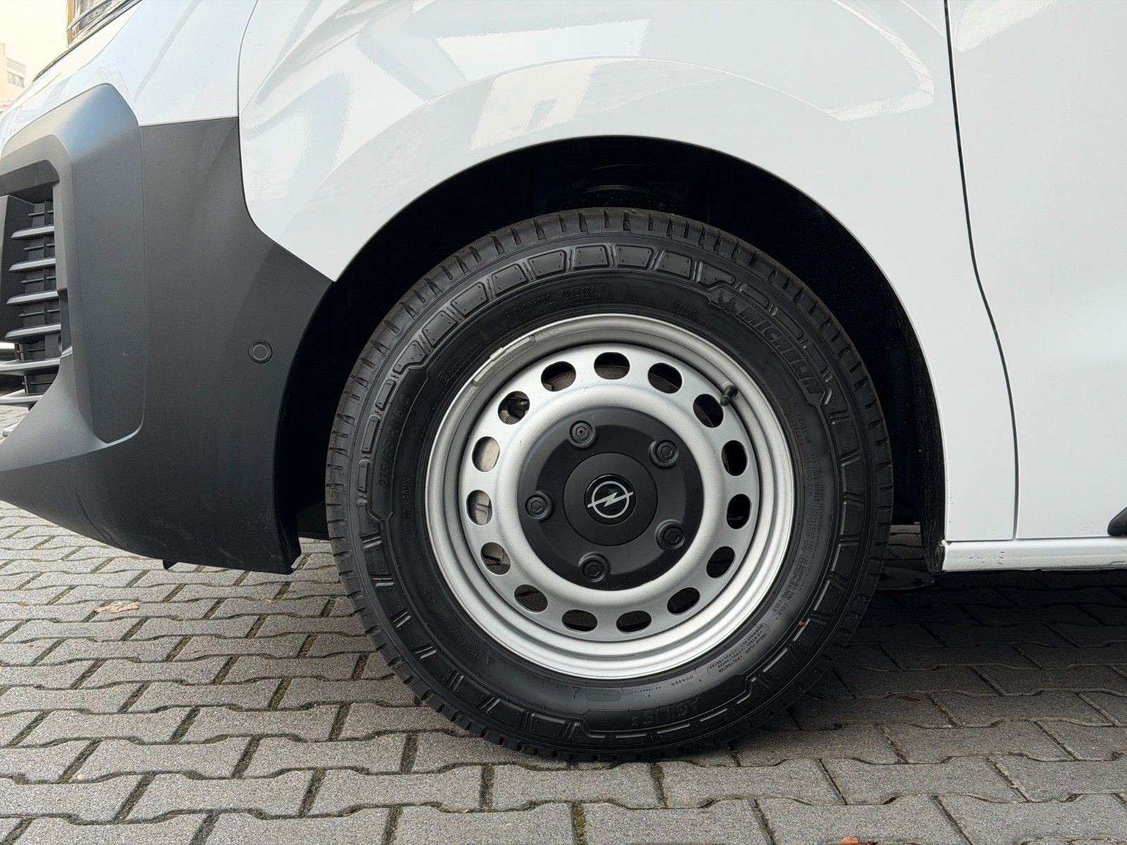 Fahrzeugabbildung Opel Vivaro Kasten 1.5 D (L2) Basis M Kamera,LED,PDC