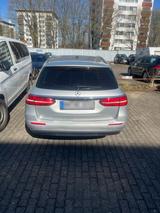 Mercedes-Benz Mersedes E Klasse 220 T Model - Mercedes-Benz: Mersedes