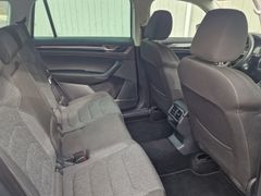 Fahrzeugabbildung Skoda Kodiaq Style 4x4 Navi LED PDC ACC DAB Keyless