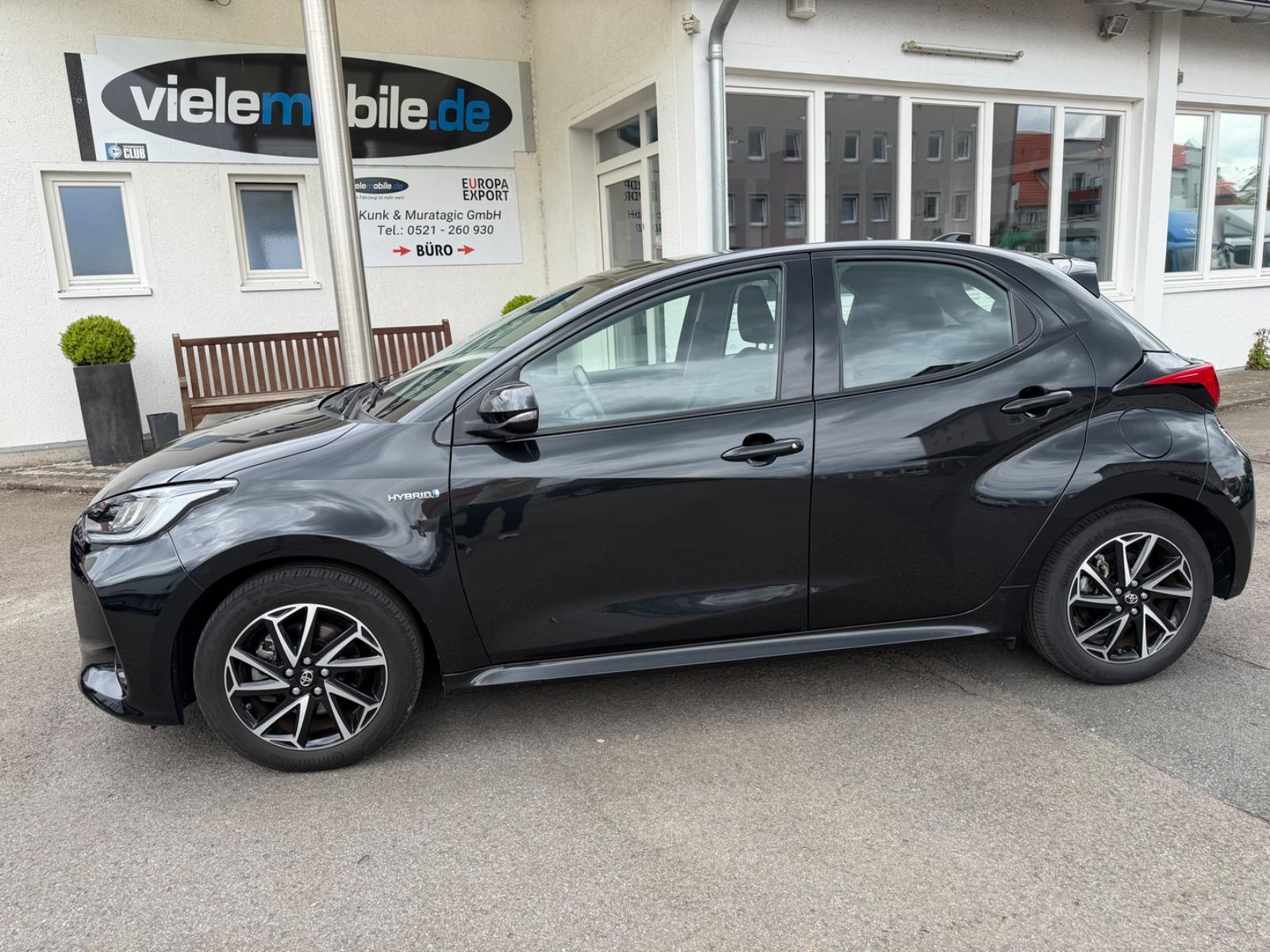 Toyota Yaris Hybrid Club  1.Hand AHK 35000KM