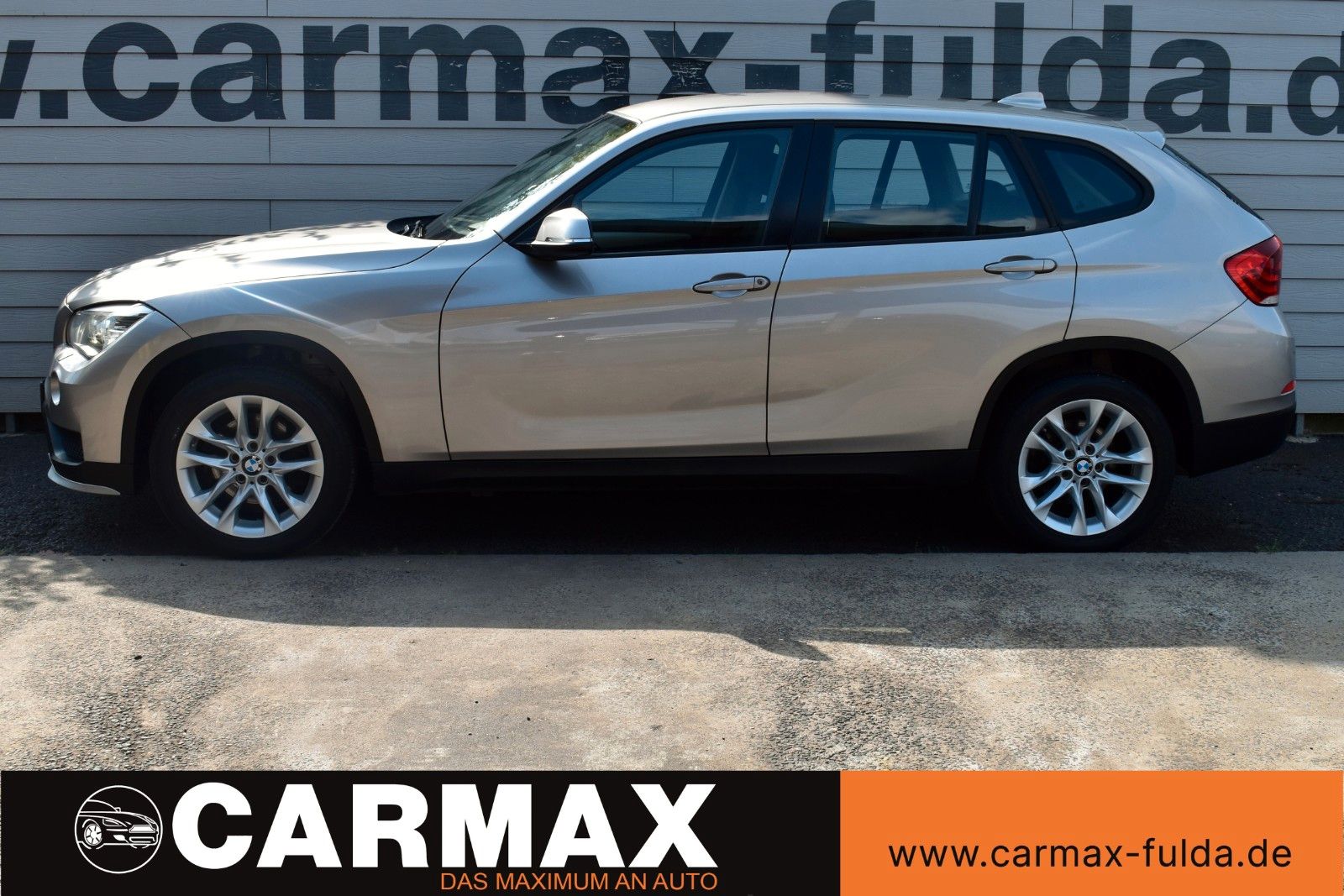 Fahrzeugabbildung BMW X1 20i sDrive Advantage Navi,Xenon,SH,PDC