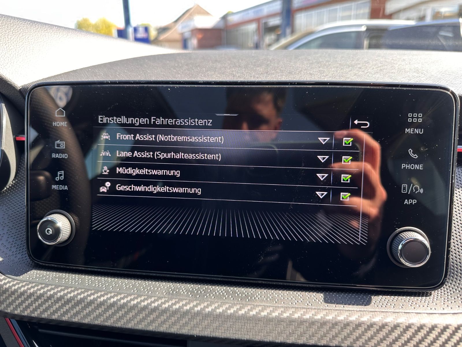 Fahrzeugabbildung SKODA Scala Monte Carlo 1.0 TSI DSG Matrix/Pano/LED