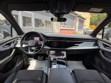 Audi Q7 - 8