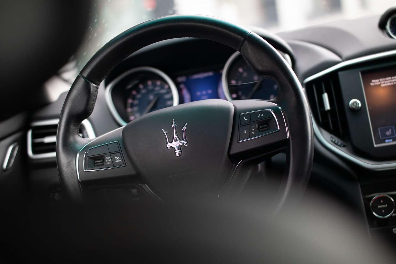 Fahrzeugabbildung Maserati Ghibli 3.0 V6 S Q4 Automatik
