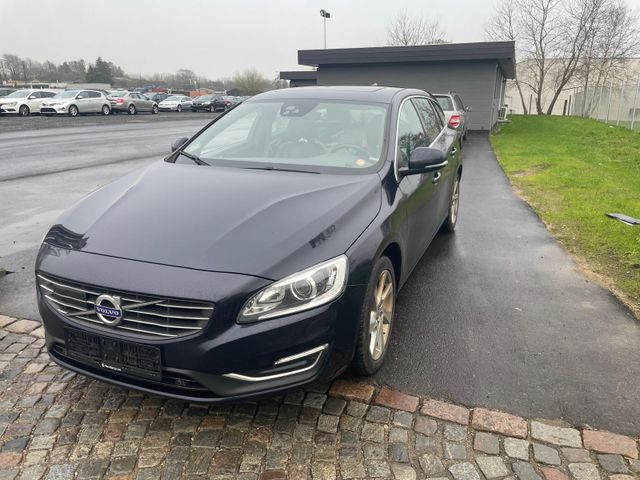 Volvo V60 Kombi Summum 2.0 D5 Automatic