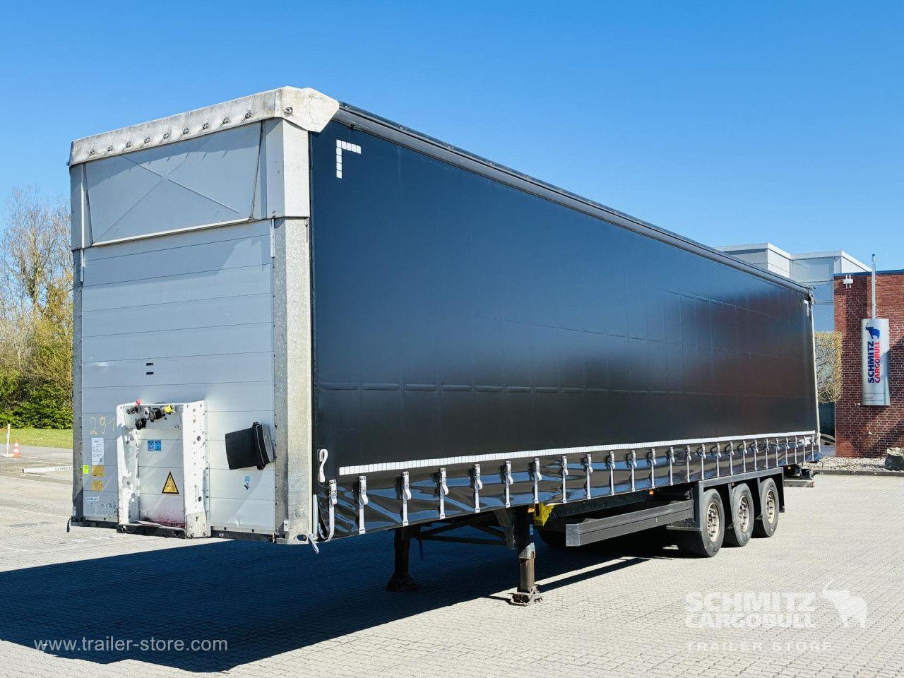 Schmitz Cargobull Curtainsider Mega Getränke