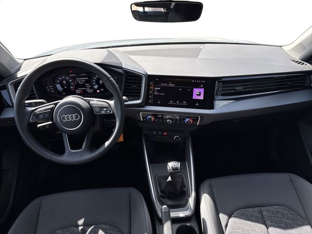 A1 Sportback 30 TFSI ADVANCED DCP+PDC+SMARTPHONE