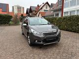 Peugeot 2008 Allure PureTech 110 Stop&Start Allure - Peugeot 2008 von privat