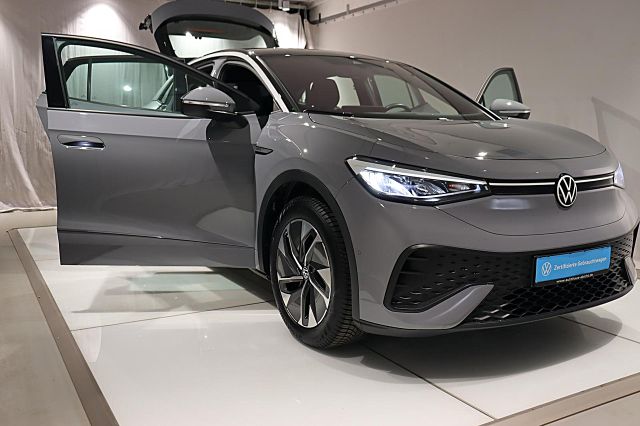 ID.5 Pro 77kWh 128kW ACC Kamera Ganzjahresreifen