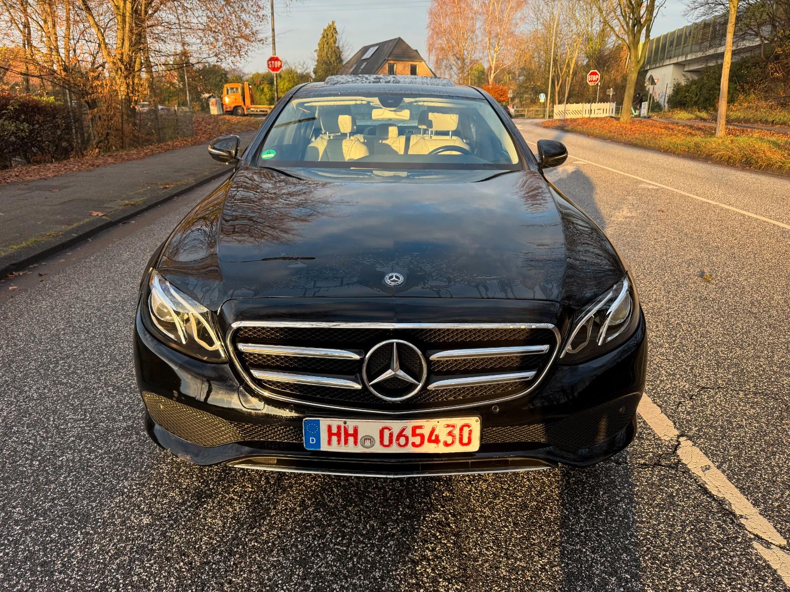 Mercedes-Benz E 200-Avantgarde-Navi-Schiebedach-LED-Ambiente