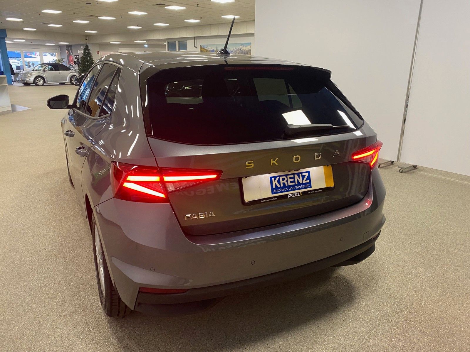 Fahrzeugabbildung SKODA Fabia 1.0 TSI DSG Selection+GARANTIE 2030 100tKM