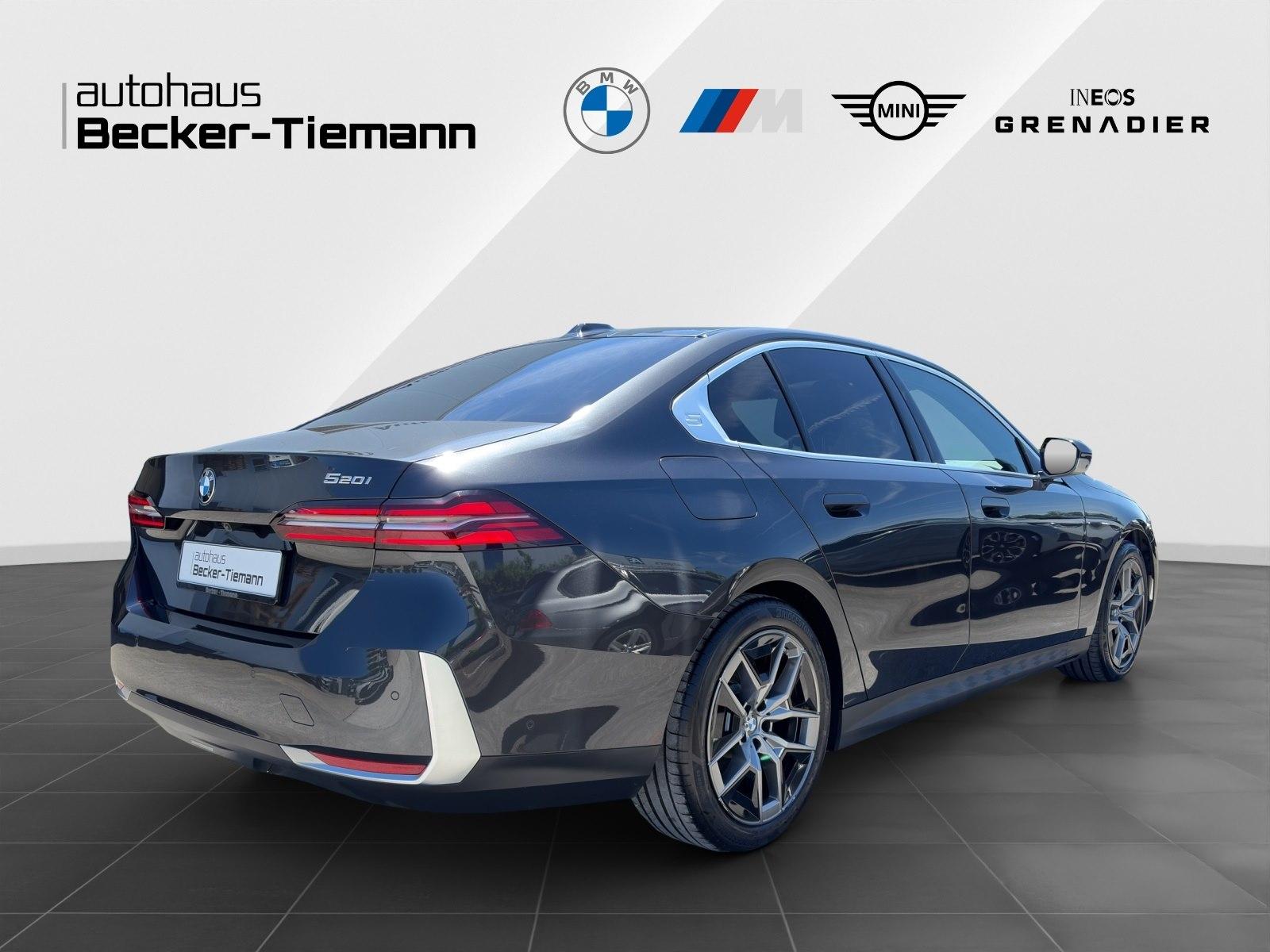 BMW 520i Limousine AHK Head-Up Pano DrivAssProf. Par