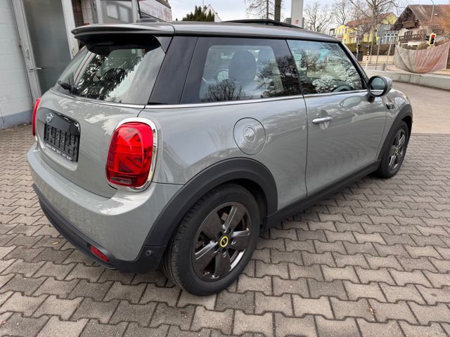 MINI Mini 3-trgCooperSE EssentialTrim,GlasdachNaviDAB