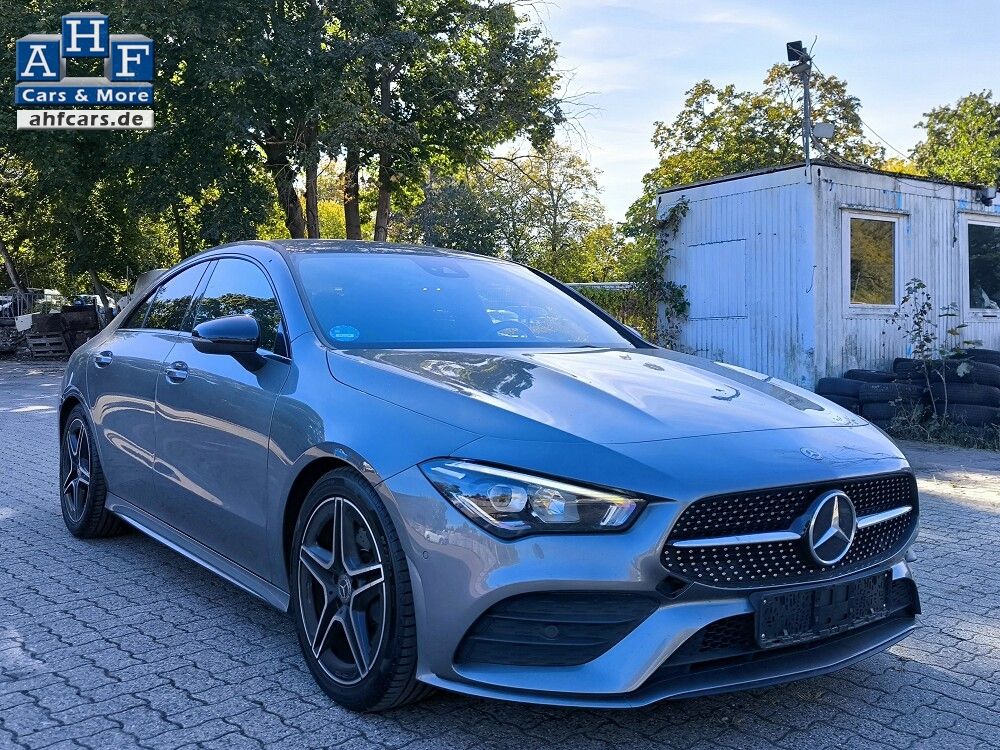 Mercedes-Benz CLA 200 AMG Line ACC R-CAM PDC NAVI SZHG