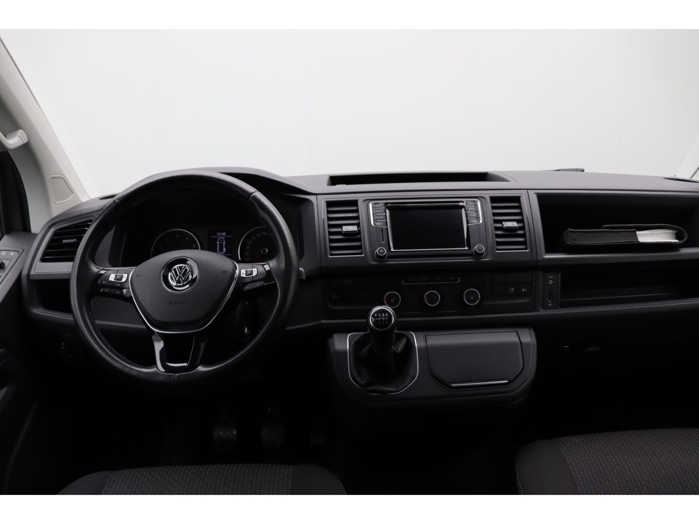 Fahrzeugabbildung Volkswagen T6.1 Multivan Trendline Pano Elektr. Schiebetür