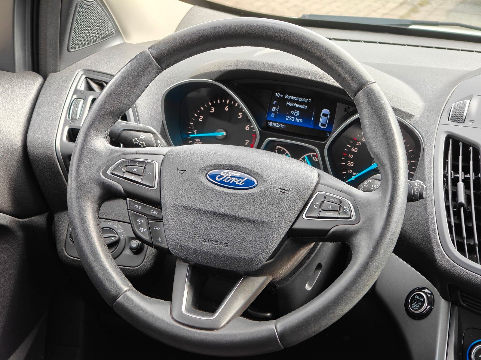 Fahrzeugabbildung Ford Kuga Cool & Connect - SHZ, LHZ, Navi, PDC, 4S -