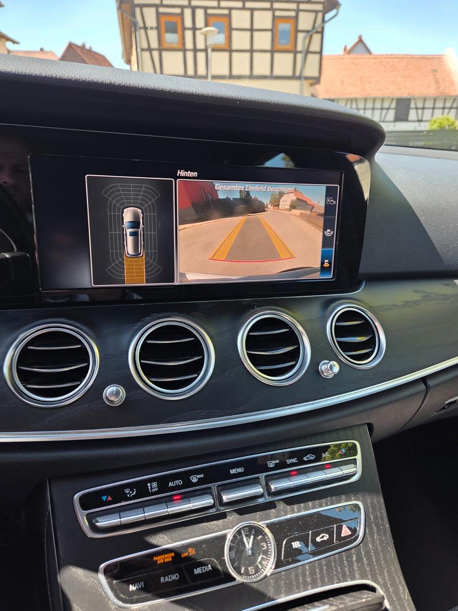 Mercedes-Benz E 220 d T Autom. NAVI TOP ZUSTAND SERVICEHEFT ME